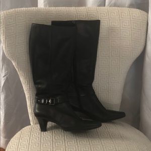 Black Anne Klein iFlex tall boot. Great condition!